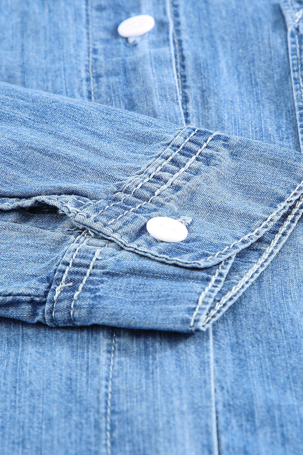 Turn Down Collar Buttoned Long Sleeve Denim Shirt